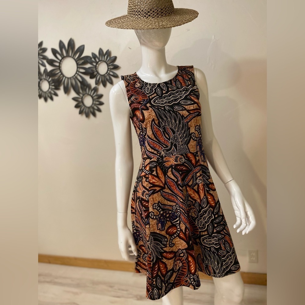 H & M~Aztec Tribal Print~Fit & Flare~Sleeveless~Mini Dress~Cutout Back~Size M